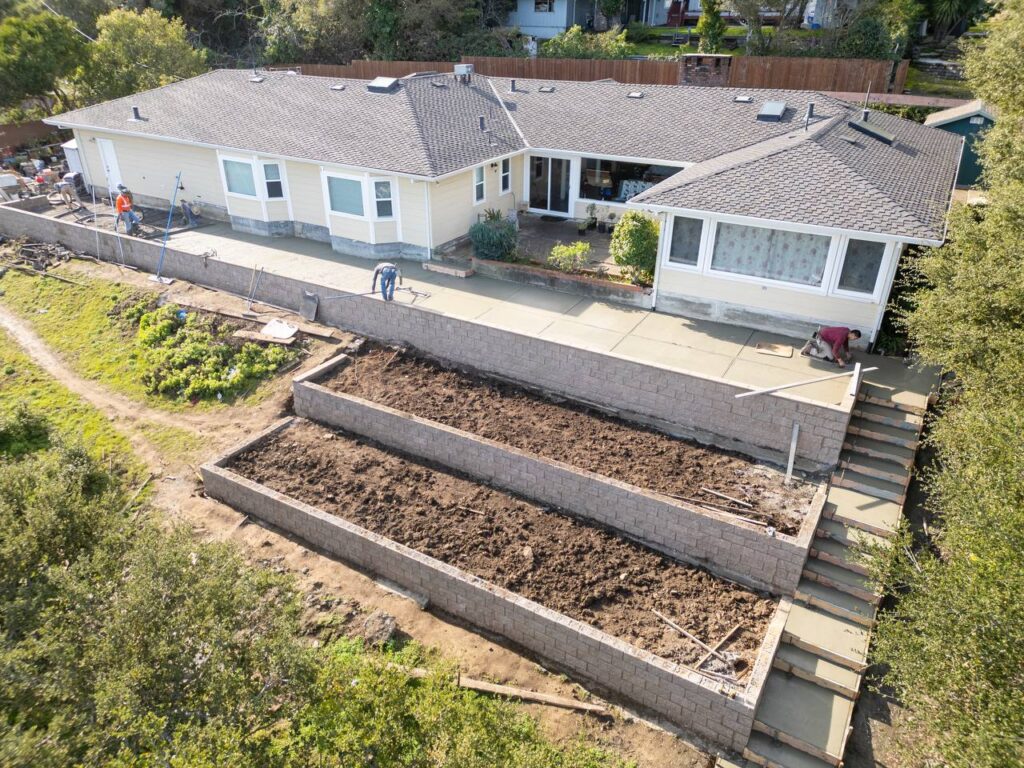 Retaining Walls 32 Retaining wall installation in the Bay Area
