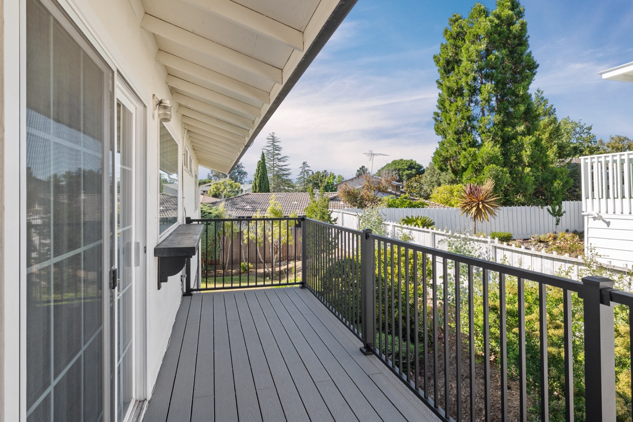 Deck Builder in Alameda 32 Deck Installation. The best deck builder in Alameda