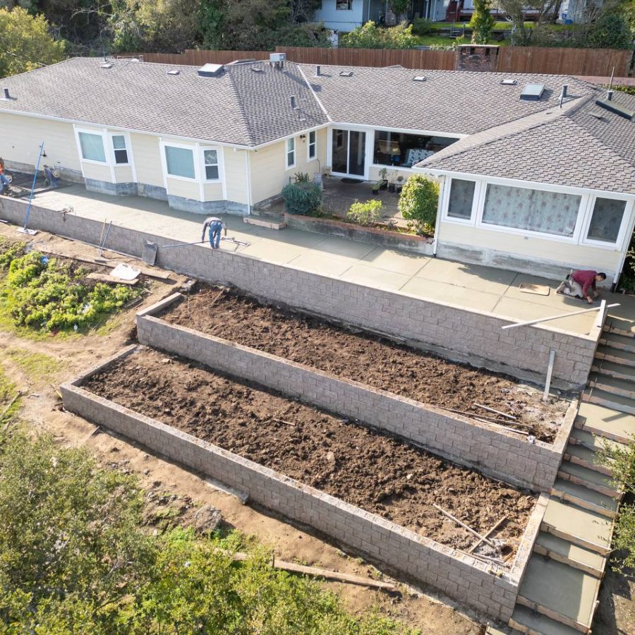 Retaining wall installation in the Bay Area